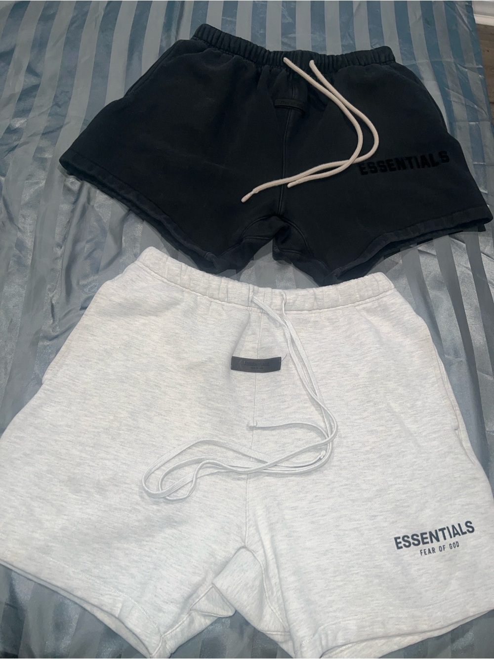 Fear of God ESSENTIALS Black & Light beige Men’s Athletic Shorts Pack